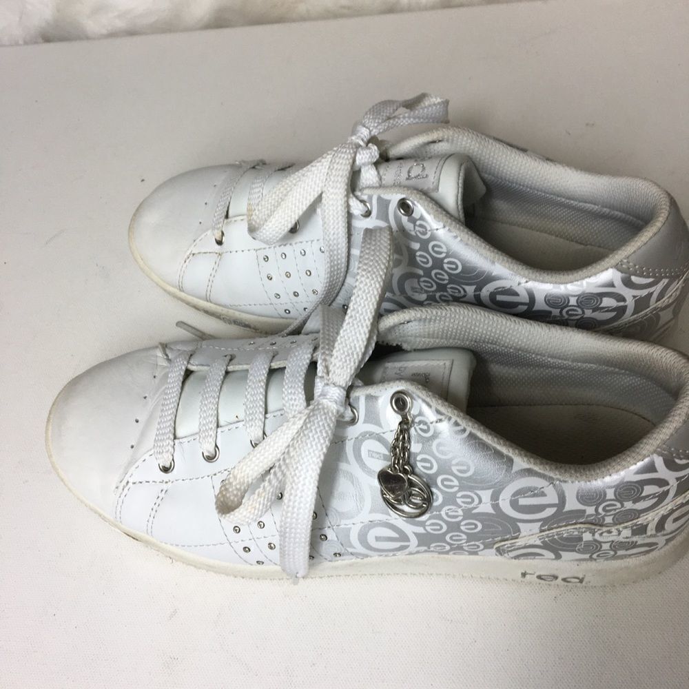 Marc Ecko red women’s athletic shoes size 10
